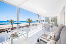 Апартаменты на Бенидорм / Benidorm - Copacabana Deluxe 1-A Levante Beach
