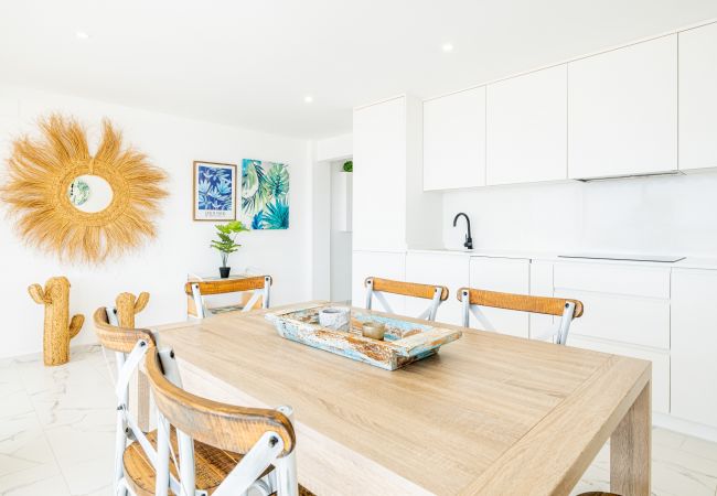 Апартаменты на Benidorm - Torre Yago Deluxe 1-2 Levante Beach Апартаменты на Benidorm - Torre Yago Deluxe 1-2 Levante Beach