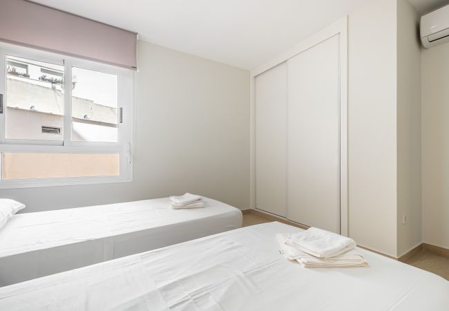 Апартотель на Бенидорм / Benidorm - Apartamentos La Rosita Old Town M-4 Апартотель на Бенидорм / Benidorm - Apartamentos La Rosita Old Town M-4