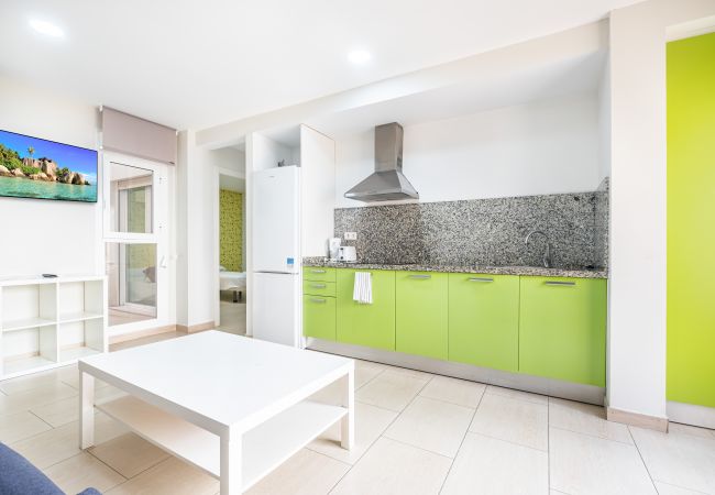 Апартотель на Бенидорм / Benidorm - Apartamentos La Rosita Old Town M-4 Апартотель на Бенидорм / Benidorm - Apartamentos La Rosita Old Town M-4