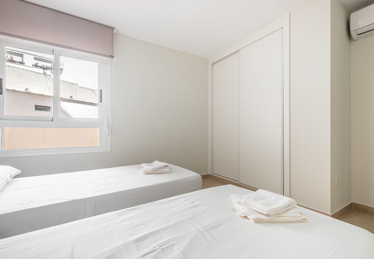 Апартотель на Бенидорм / Benidorm - Apartamentos La Rosita Old Town M-4 Апартотель на Бенидорм / Benidorm - Apartamentos La Rosita Old Town M-4