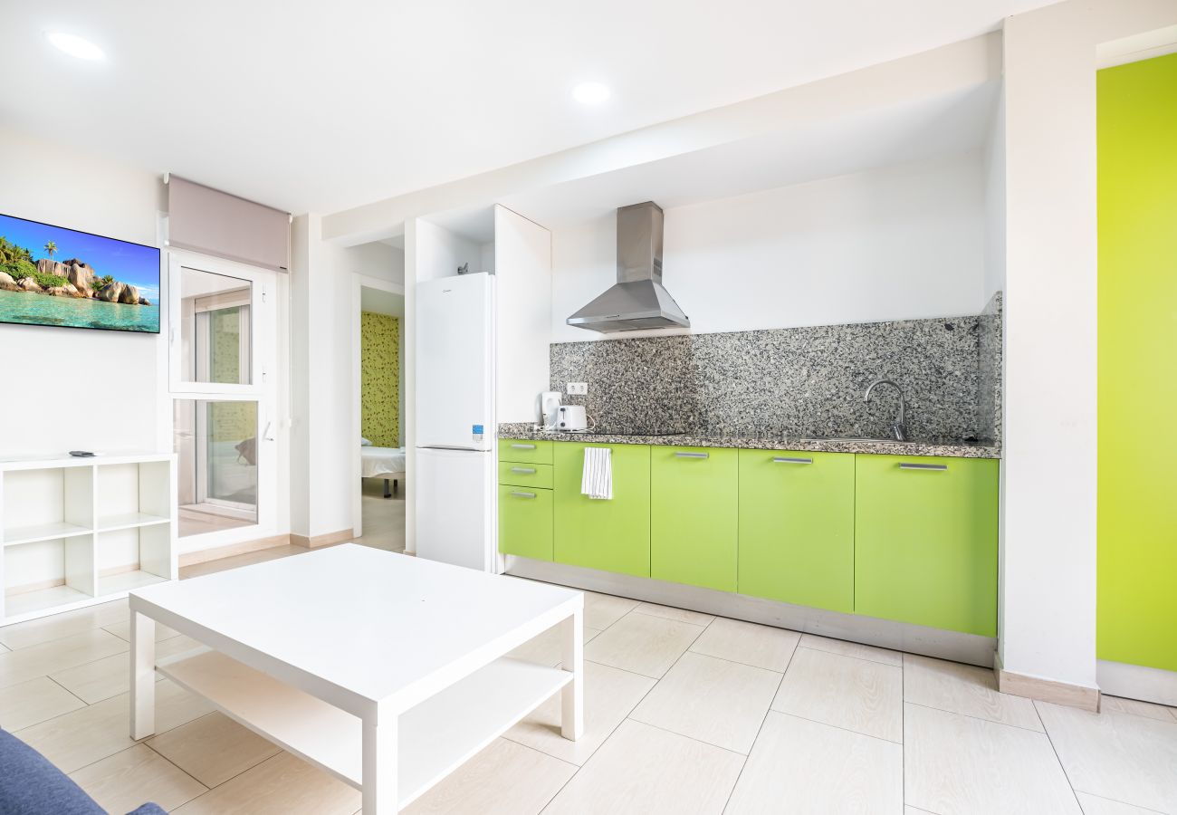 Апартотель на Бенидорм / Benidorm - Apartamentos La Rosita Old Town M-4 Апартотель на Бенидорм / Benidorm - Apartamentos La Rosita Old Town M-4