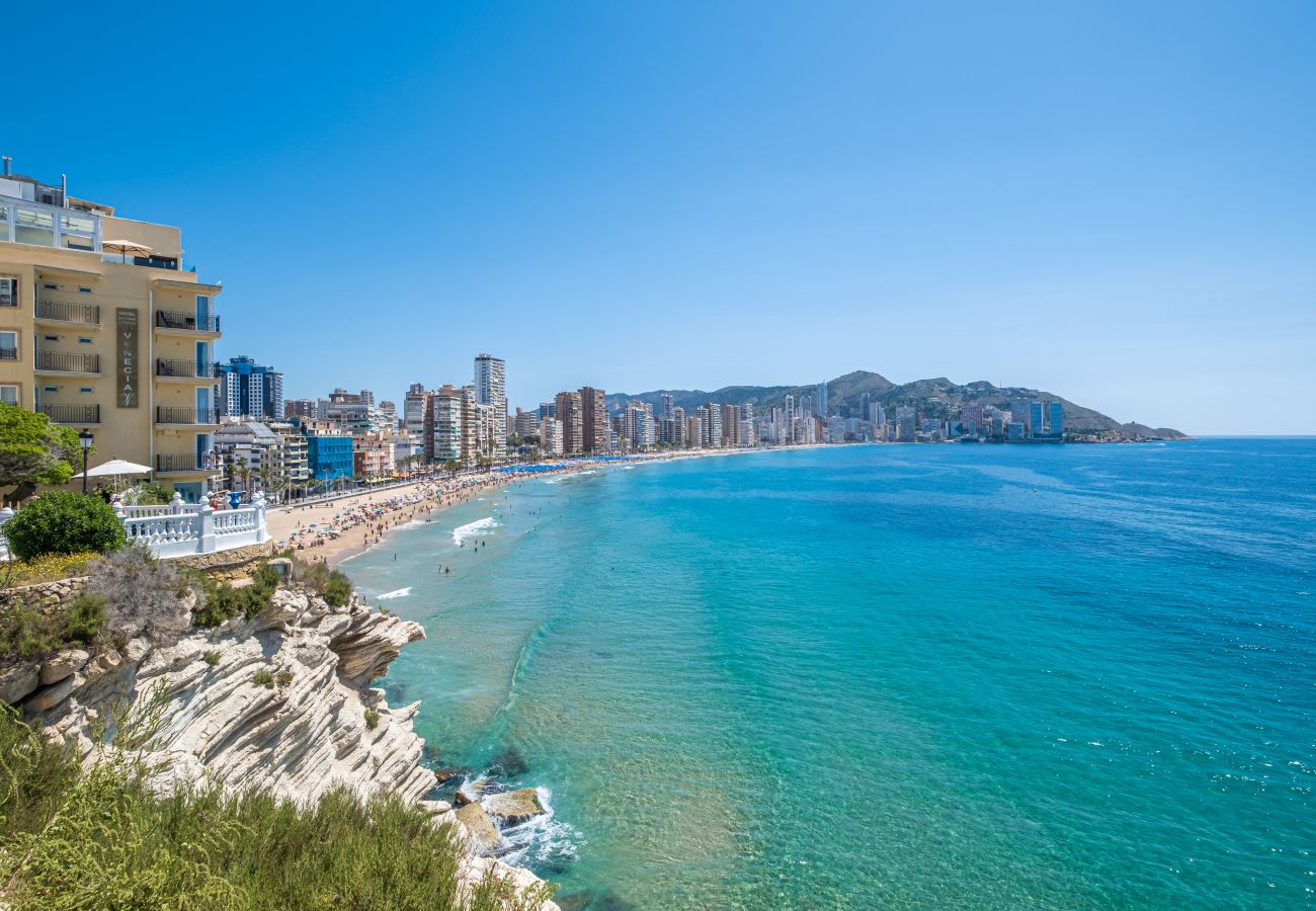 Апартотель на Бенидорм / Benidorm - Apartamentos La Rosita Old Town B-21 Апартотель на Бенидорм / Benidorm - Apartamentos La Rosita Old Town B-21