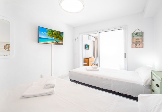 Квартира-студия на Бенидорм / Benidorm - Albatros 13-8 Estudio Levante Beach Квартира-студия на Бенидорм / Benidorm - Albatros 13-8 Estudio Levante Beach