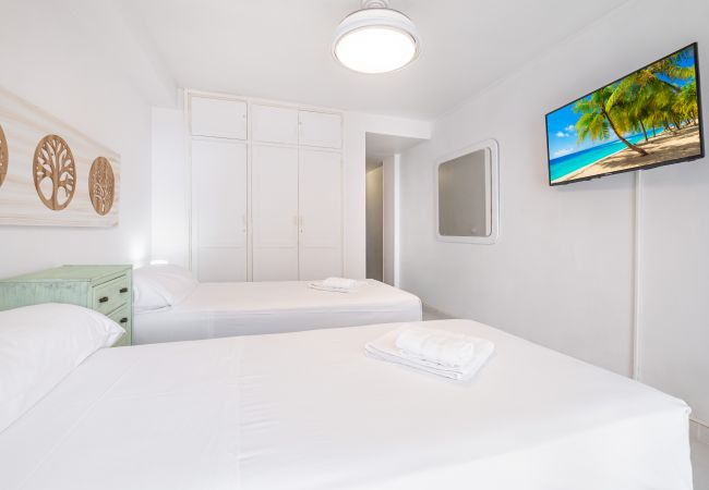 Квартира-студия на Бенидорм / Benidorm - Albatros 13-8 Estudio Levante Beach Квартира-студия на Бенидорм / Benidorm - Albatros 13-8 Estudio Levante Beach