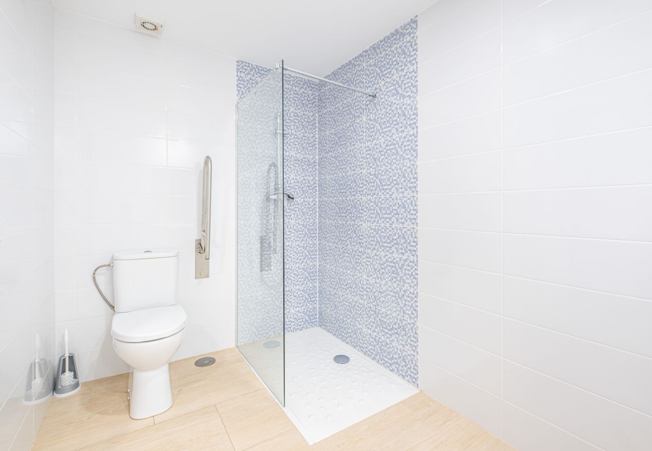 Апартотель на Бенидорм / Benidorm - Apartamentos La Rosita Old Town B-5 Апартотель на Бенидорм / Benidorm - Apartamentos La Rosita Old Town B-5