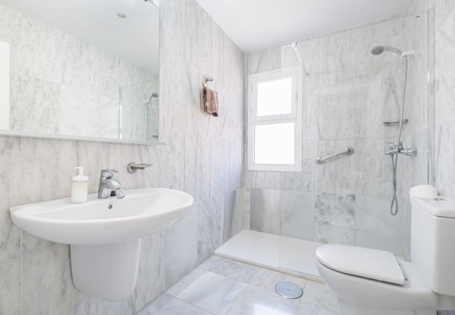 Апартотель на Benidorm - Apartamentos Les Dunes Centro Levante Beach S.V.2 Апартотель на Benidorm - Apartamentos Les Dunes Centro Levante Beach S.V.2